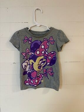 Disney Minnie Mouse Girls Gray Graphic Tee Size 4T Bow Shirt